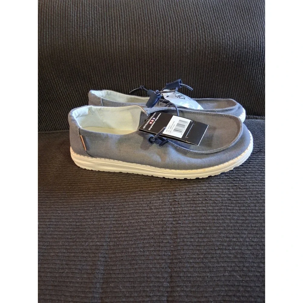 Hey Dude Wendy Chambray Navy White Canvas Slip On Loafers Womens 10 NWT